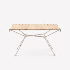 Quechua TABLE DE CAMPING COMPACTE 4/6 PERSONNES - PLATEAU BOIS - POCHE DE RANGEMENT 19 Quechua TABLE DE CAMPING COMPACTE 4/6 PERSONNES - PLATEAU BOIS - POCHE DE RANGEMENT -Camping En Plein Air Boutique table de camping compacte 46 personnes plateau bois poche de rangement 9